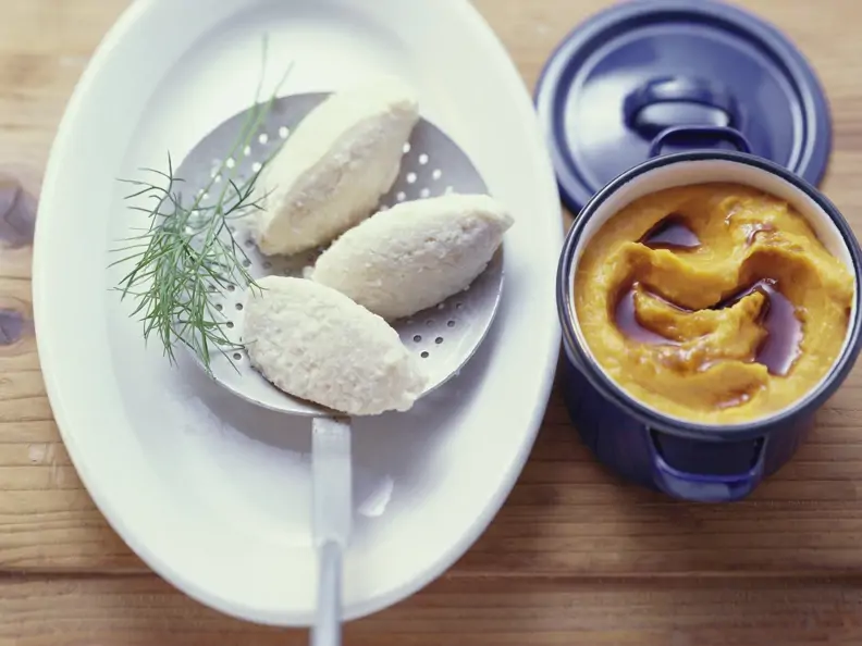 Klößchen mit Kürbiscreme