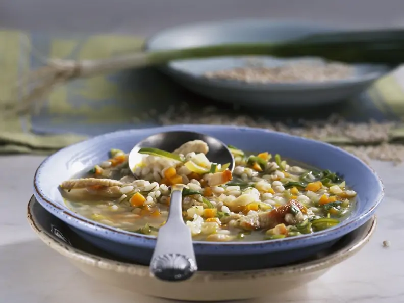 Graupensuppe mit Putenbrustfilet