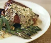 Rinderfilet mit grünem Spargel und Estragon