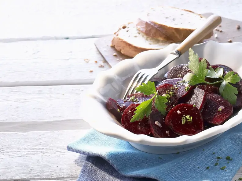 Rote-Bete-Salat auf griechische Art