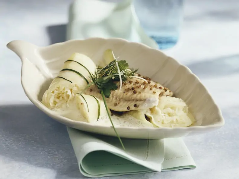Welsfilet mit Sauerkrautwickeln