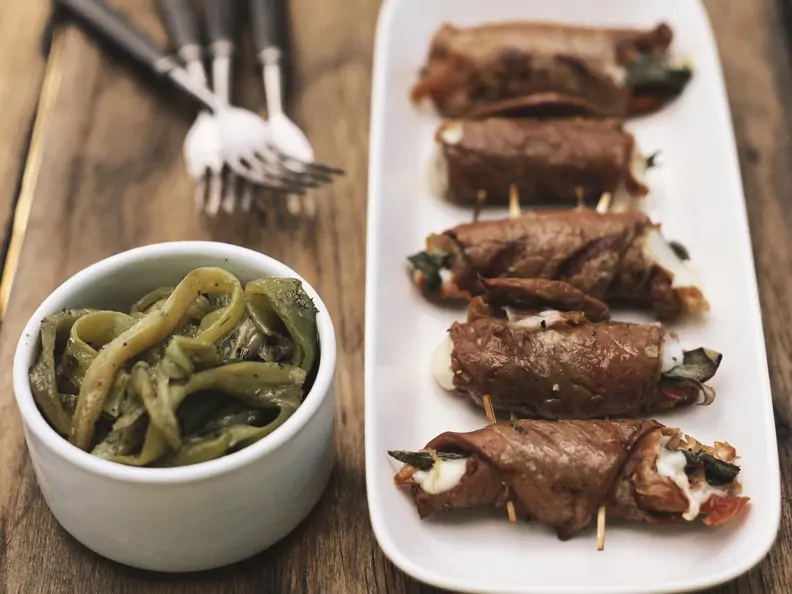 Kalbfleischröllchen mit Käsefüllung