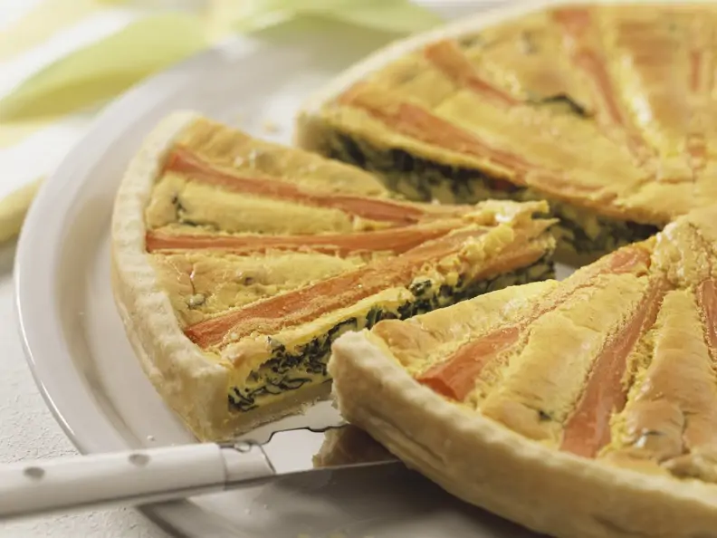 Österliche Quiche mit Karotten und Spinat