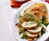 Putenbraten mit Frischkäse gefüllt