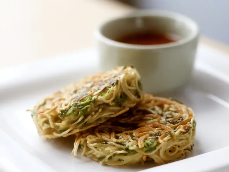 Spaghettiküchlein mit Lauchzwiebeln