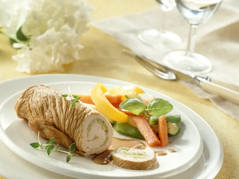 Putenroulade mit Lauchfüllung