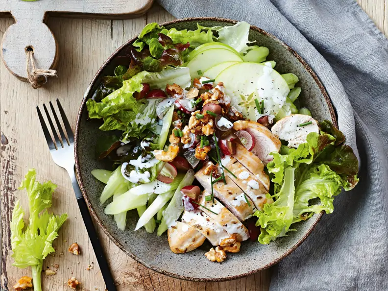 Waldorfsalat ohne Mayonnaise