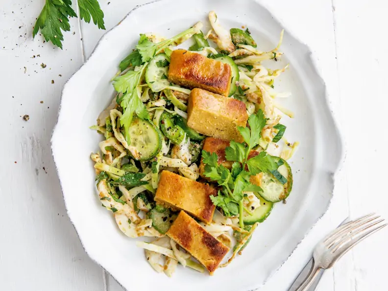 Spitzkohl-Slaw