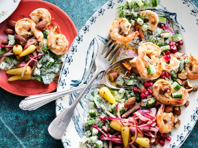 Gurkensalat mit griechischem Joghurt
