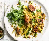 Salat mit Feigen und Walnüssen