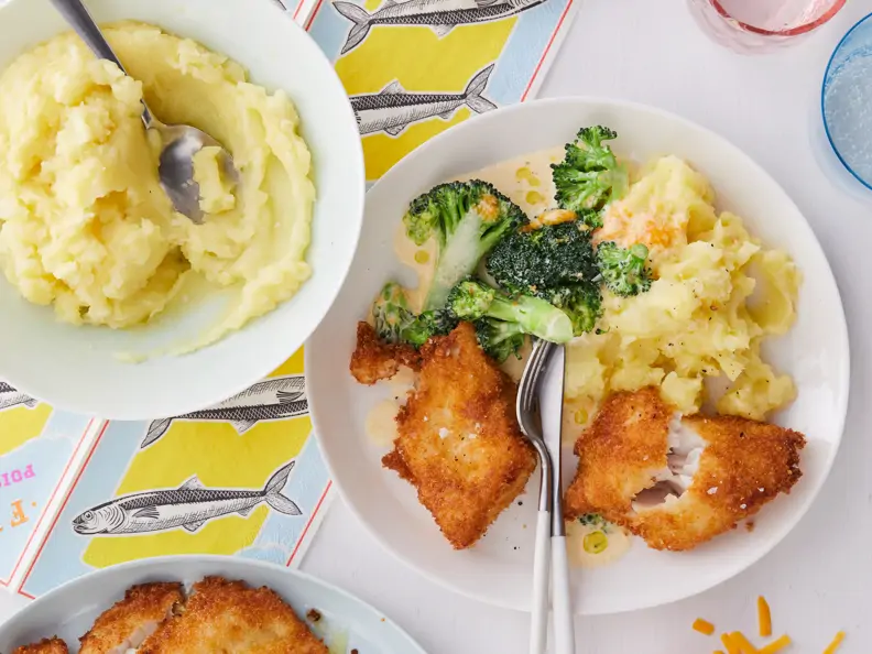 Kabeljau mit Cheddar-Brokkoli und Kartoffelpüree