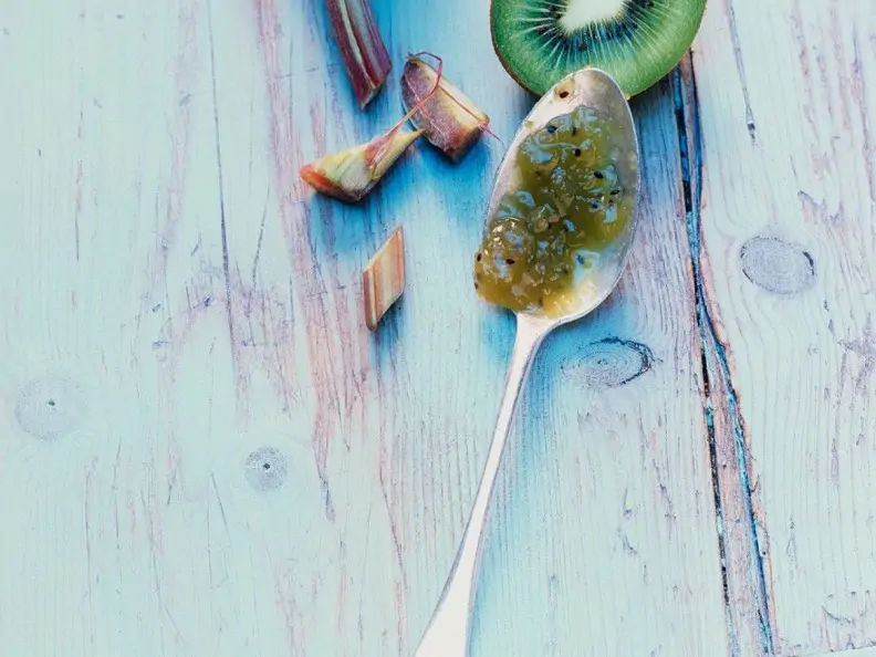 Rhabarbermarmelade mit Kiwi
