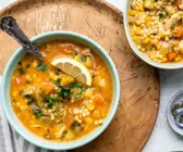 Hühner-Gemüse-Suppe mit Zitrone