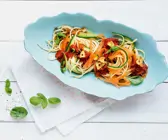 Gemüse-Spaghetti mit Tomaten-Sugo