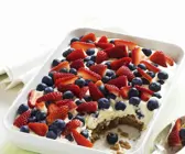 Tiramisu mit Sommerbeeren