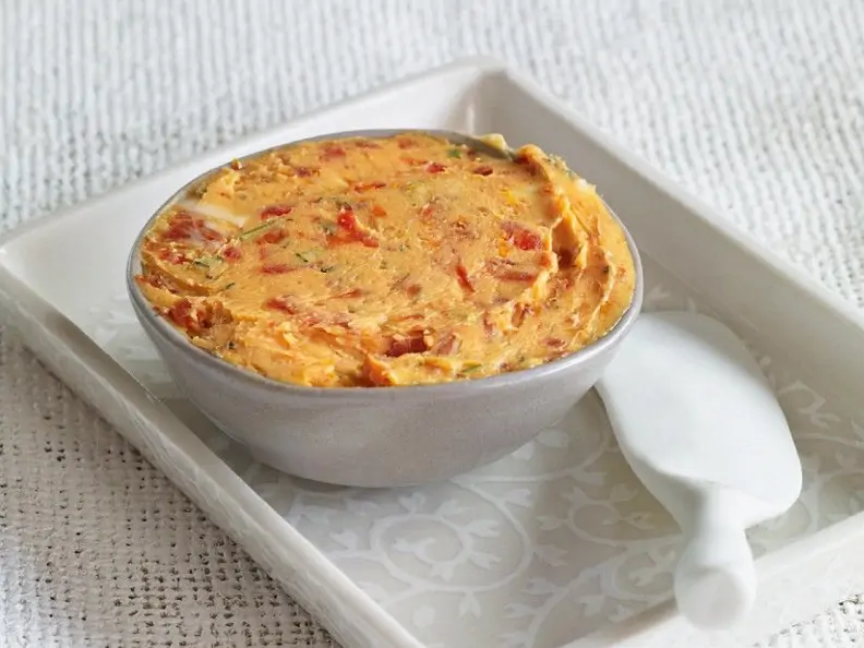 Tomaten-Rosmarinbutter