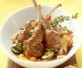 Lammchops auf Ratatouille-Gemüse