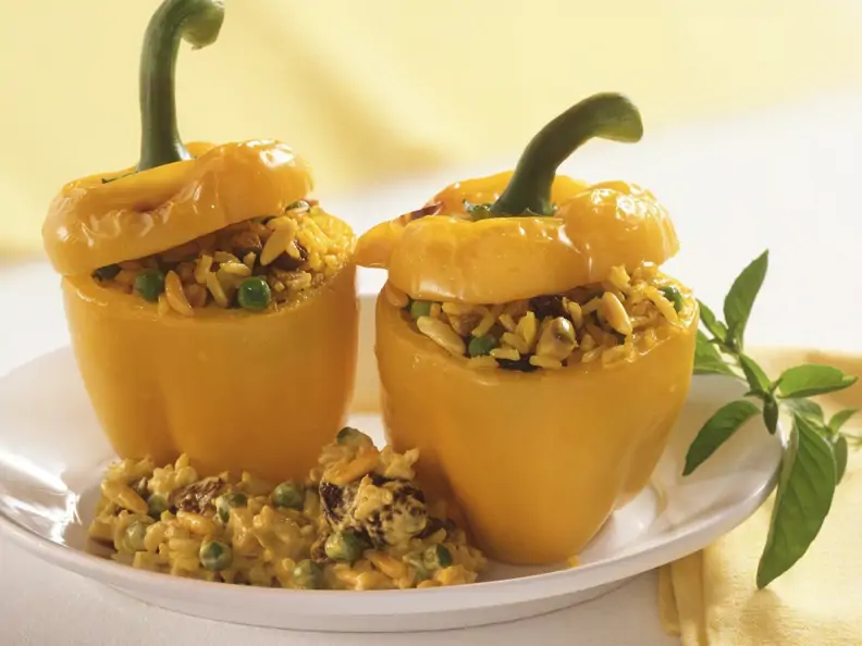 Paprika mit Reis gefüllt