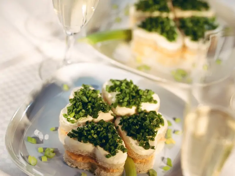 Käse-Schnittlauch-Häppchen
