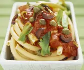 Pasta mit pikanter Tomaten-Löwenzahn-Soße