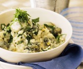 Risotto mit Spinat und Blauschimmelkäse