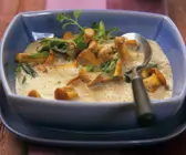 Cremige Pfifferlingssuppe mit Majoran