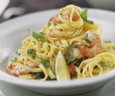 Limetten-Pasta mit Garnelen