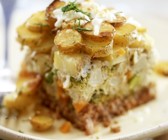 Hackfleischauflauf mit Kartoffeln, Brokkoli und Blumenkohl