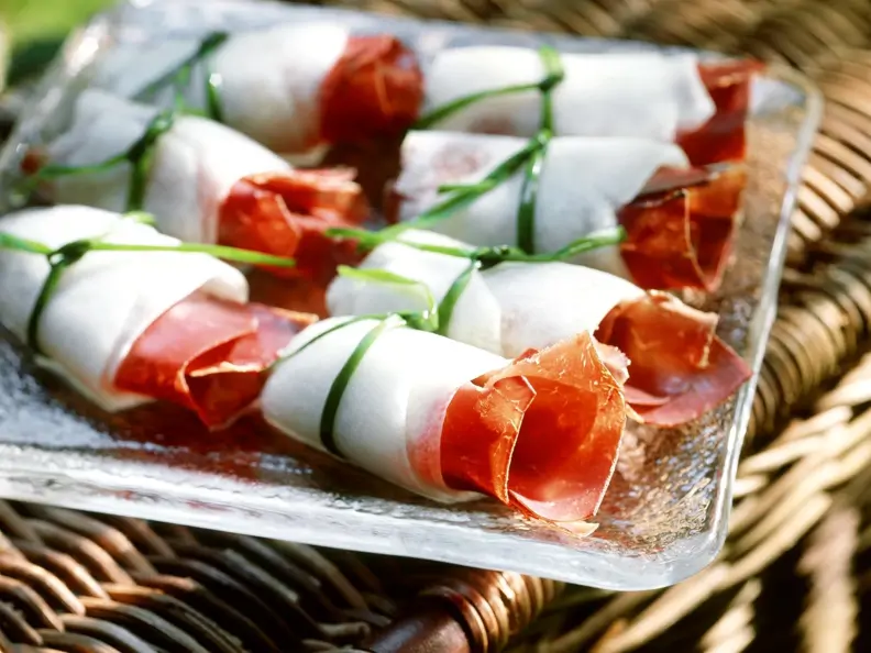 Melonenröllchen mit Bündnerfleisch