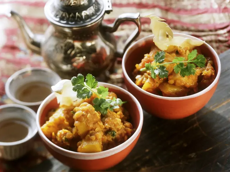 Curry mit roten Linsen und Kartoffeln