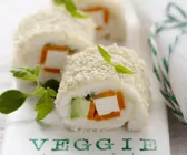 Vegetarische Sushi-Rolle aus Tramezzini