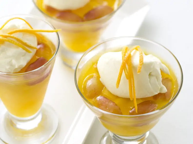 Mangogelee mit Trauben