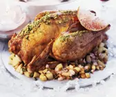Gebratene Pute mit Pistazien und Granatapfel