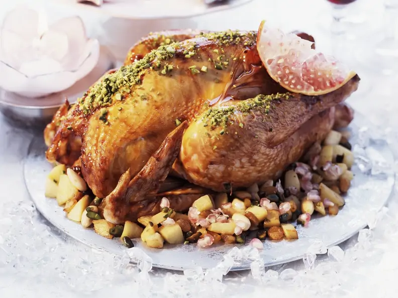 Gebratene Pute mit Pistazien und Granatapfel