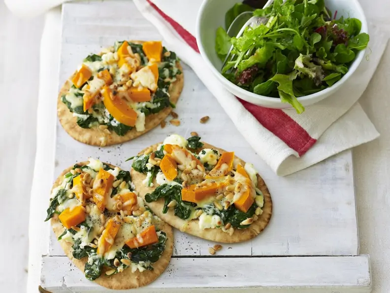 Kleine Kürbis-Pizzen mit Ricotta