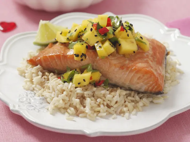 Lachs mit scharfer Mango-Salsa