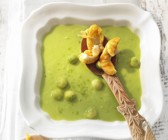 Apfel-Avocado-Suppe mit Austernpilz-Tempura