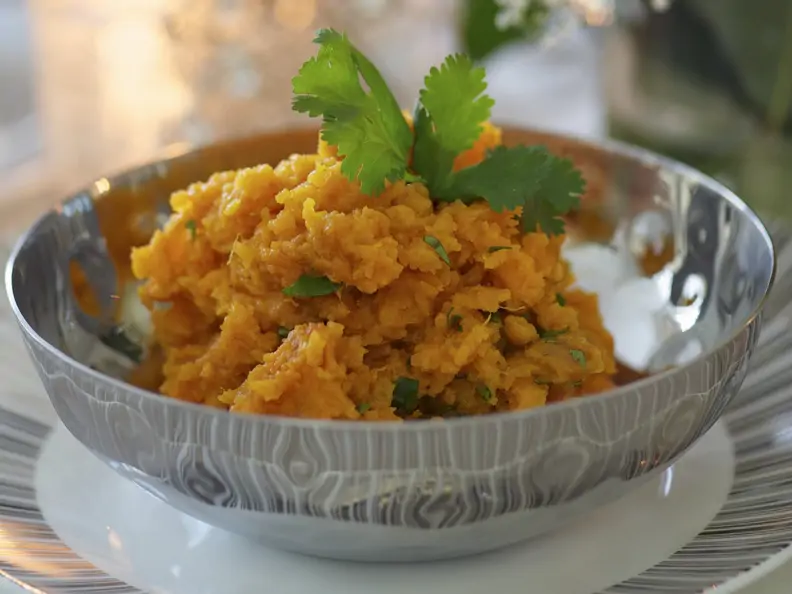 Süßkartoffelbrei mit Koriander