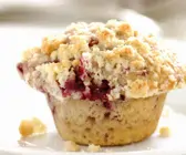 Kirsch-Muffin mit Streuseln