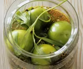 Eingemachte grüne Tomaten
