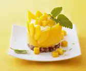 Quarktörtchen mit Mango und Dattel
