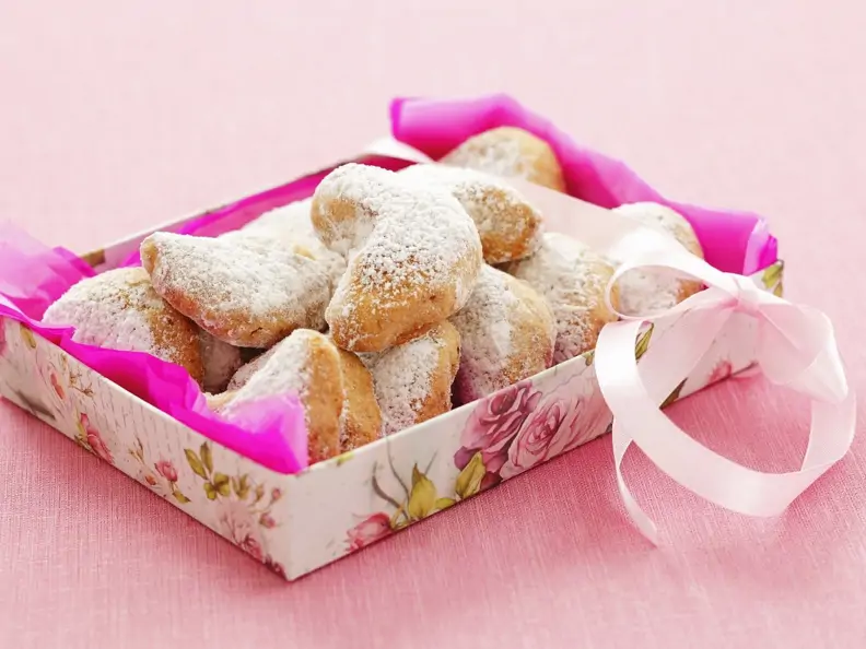 Mandelkipferl mit Marzipan