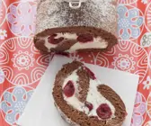 Schoko-Kirsch-Rolle nach Schwarzwälder-Art