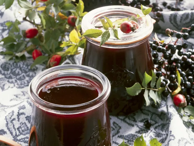 Holunder-Hagebutten-Marmelade