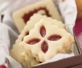 Marmeladenplätzchen Grundrezept mit Johannisbeergelee