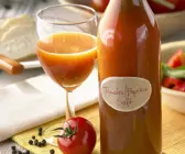 Selbstgemachter Tomaten-Paprika-Saft