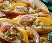 Reis-Hähnchen-Salat auf karibische Art