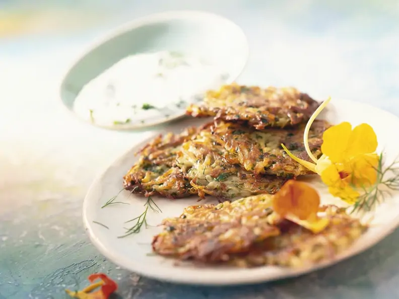 Kräuter-Kartoffelpuffer mit Quark