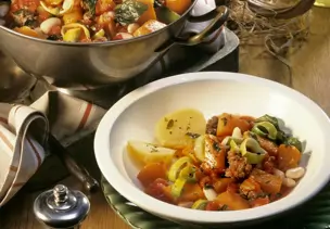 Kürbis-Hackfleisch-Topf mit Kartoffeln