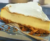 Käsekuchen mit Frischkäsecreme